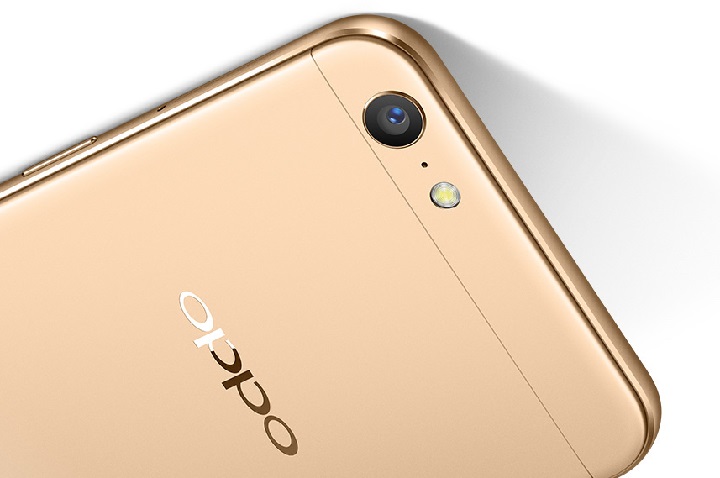 Un smartphone Oppo A77, dedicat amatorilor de selfie-uri, e aproape de lansare