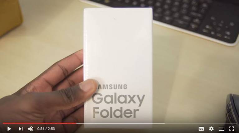 Video: prezentarea telefonului Samsung Galaxy Folder 2, un Android cu clapeta