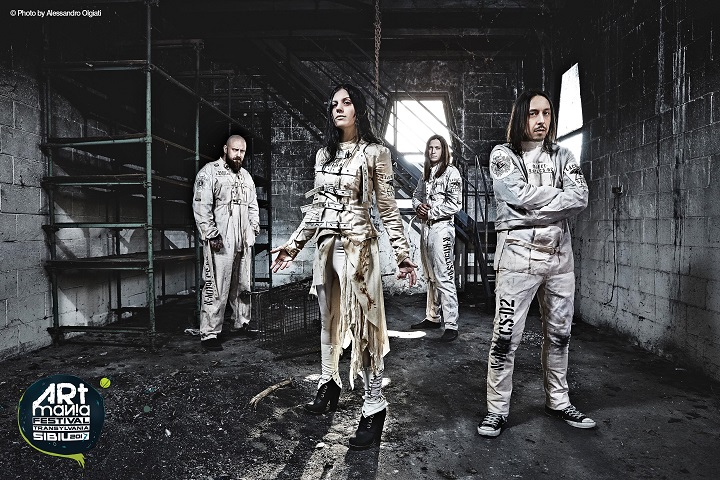 Lacuna Coil aduce o poveste cu naluci si spirite la ARTmania Festival