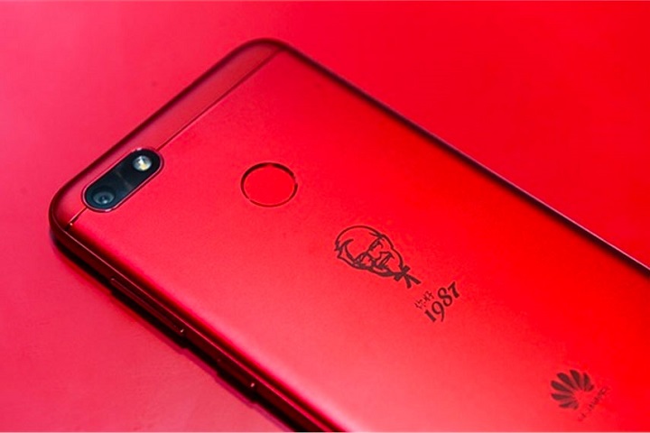 Huawei lanseaza o editie limitata… KFC!?!?!?
