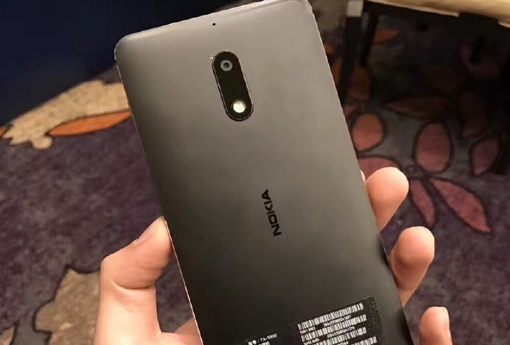 FOTO: cum arata Nokia 2