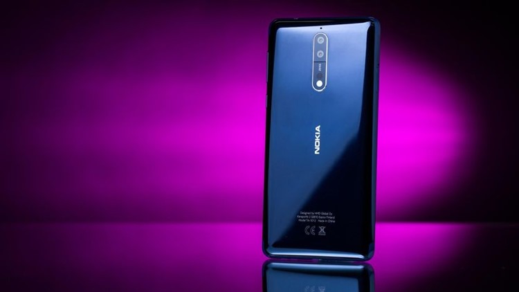 Android Oreo 8.1 a ajuns pe Nokia 8 si in Romania