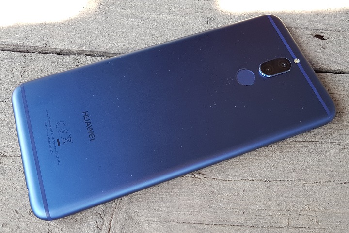 FOTO: cum arata Huawei Mate 20 Lite