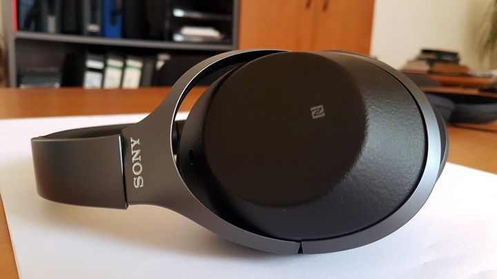 SONY WH-1000XM2