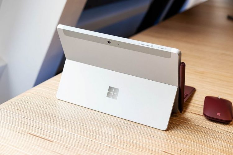 Microsoft Surface Go