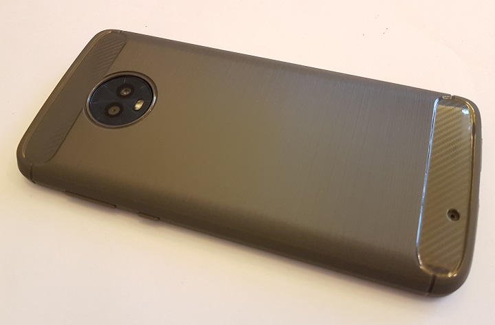 huse de protectie pentru Moto G6