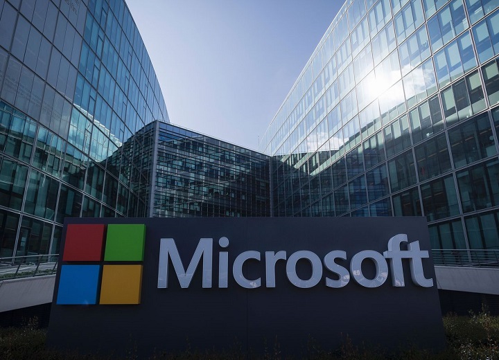 Microsoft a devenit a doua companie americana ca valoare de piata