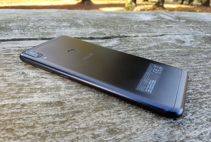 Asus Zenfone Max Pro M1