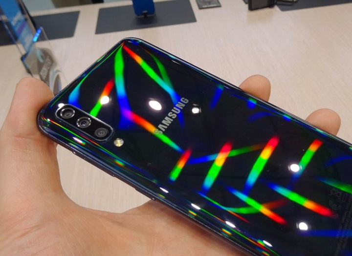 Samsung Galaxy A90