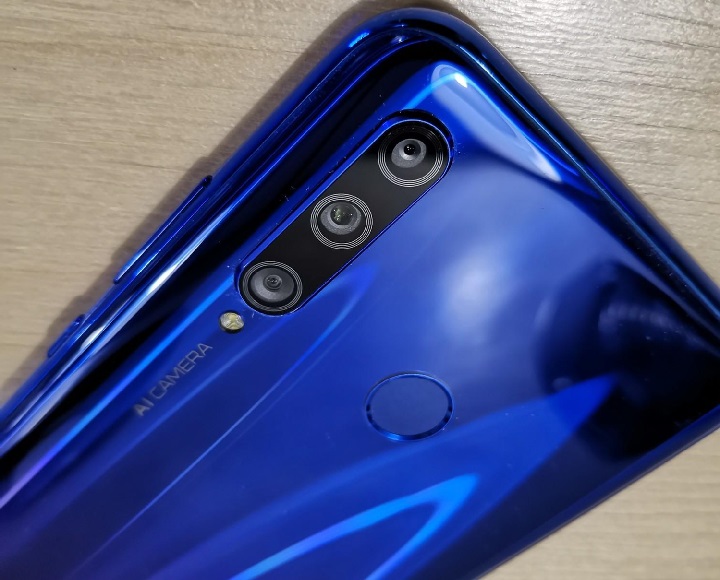 Honor 10i