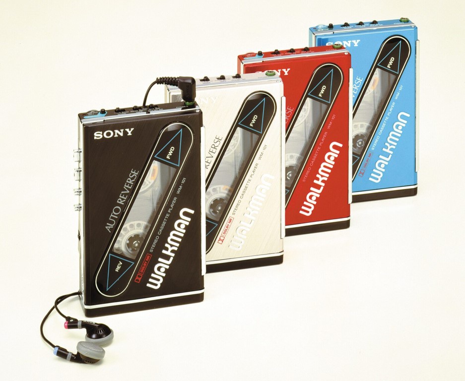 Sony Walkman, casetofonul portabil din 1985.