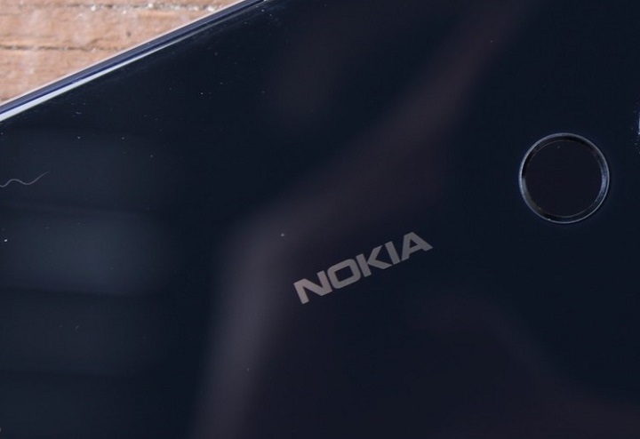 FOTO: cum arata modulul circular de camere de pe Nokia 7.2