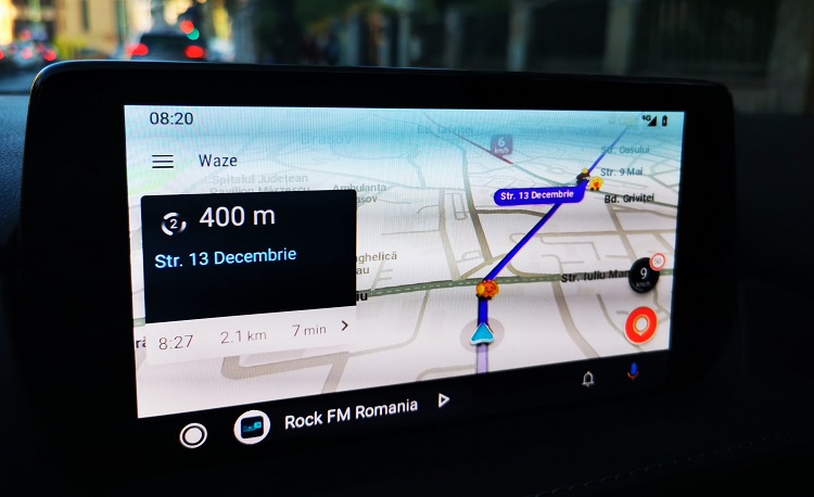 Cu Waze prin Brașov pe Android Auto în Mazda 6, 2019.