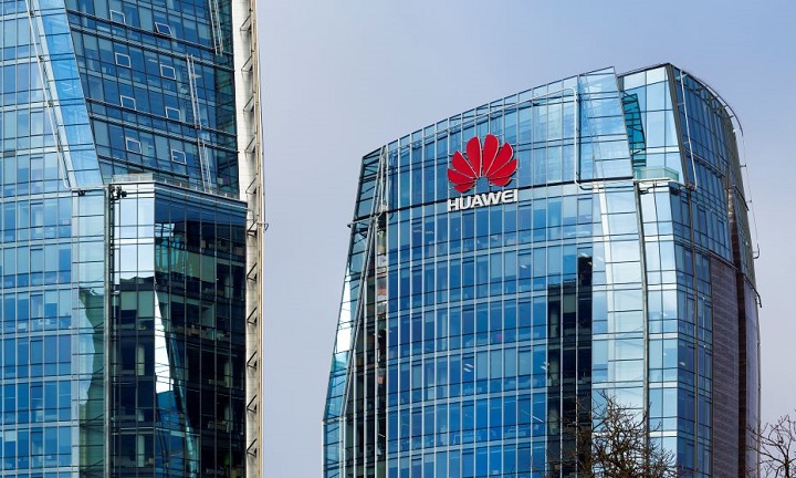 Statele Unite continua razboiul cu Huawei