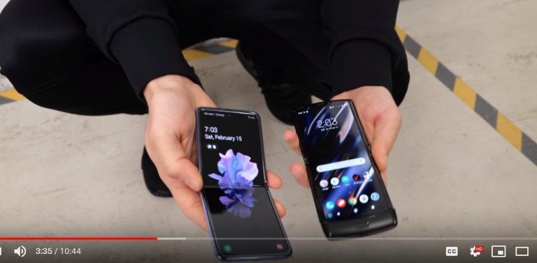 Cum arată Motorola Razr și Samsung Galaxy Z Flip după ce sunt ”scăpate” pe jos de mai multe ori.