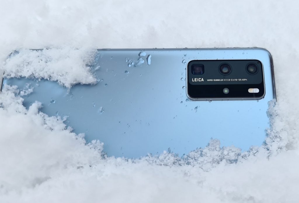 Huawei P40 Pro intră pe primul loc în topul DxOMark, cu un rezultat de 128 de puncte pentru camera foto.