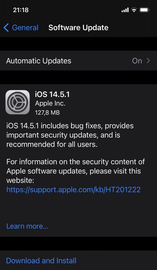 iOS 14.5.1 lansat aseară de Apple repară două vulnerabilități critice din motorul WebKit, folosite deja de hackeri pentru a ataca aparatele iOS.