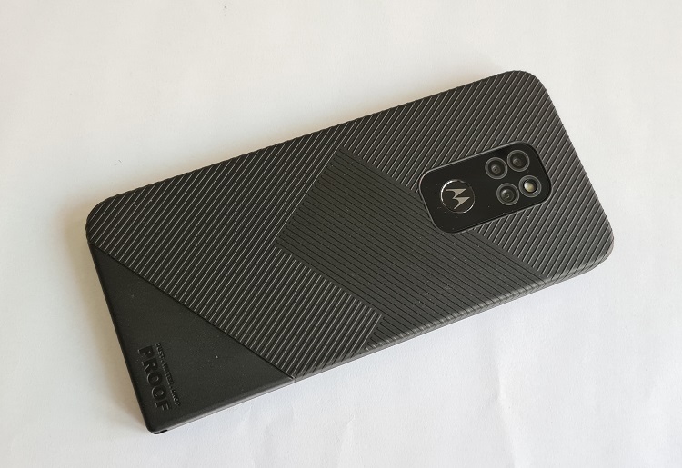 Motorola Defy (2021)