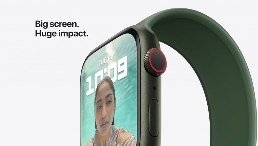 Aseară Apple a lansat cel mai nou model de ceas smart Watch Series 7, cu display mai mare și autonomie ceva mai bună.