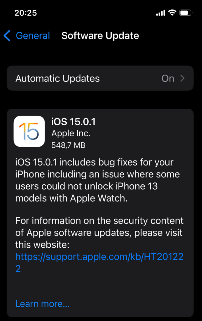 iOS 15.0.1 e lansat oficial și repară printre altele problemele de unlock cu Apple Watch și notificarea not enough storage space care nu dispare.