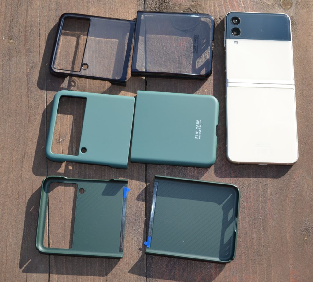 Vă recomand trei tipuri de huse pentru smartphone-ul pliabil Samsung Galaxy Z Flip3 5G.