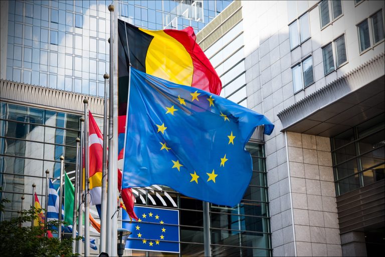 Comunitatea Europeană a anunțat că s-a ajuns la un acord prin care roamingul rămîne gratuit în UE până în 2032.