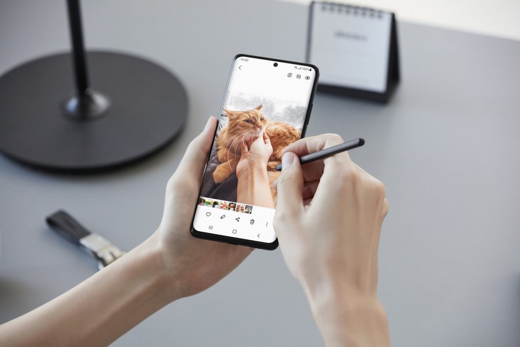 Samsung relansează Samsung Care+, planul de asigurare pentru device-urile Galaxy pentru daune și furt.