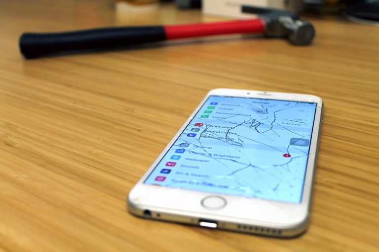 Apple nu va mai repara iPhone-urile marcate ca fiind furate/pierdute
