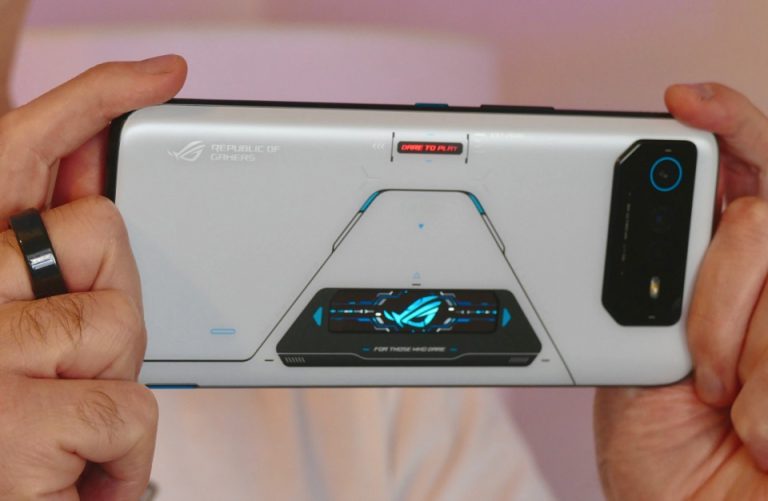 Asus pregateste un ROG Phone 6D cu Dimensity 9000+