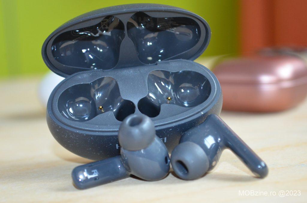 Noua generație Huawei FreeBuds 5i aduce o autonomie mai bună, greutate mai mică și o performanță decentă pe Android și iOS.