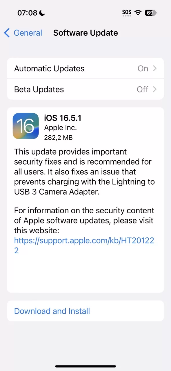 În caz că nu ați pus încă update-ul de iOS 16.5.1, e timpul să o faceți pentru că rezolvă niște probleme majore de securitate.
