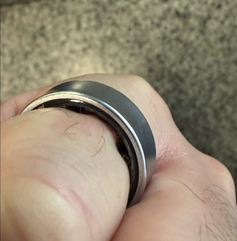 E Samsung în fața unui nou battery gate? De data asta legat de inelele smart Galaxy Ring!