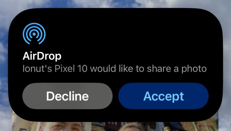 Google a reuşit să găsească o soluţie prin care poate primi şi trimite fişiere prin AirDrop de pe un smartphone Android (doar Pixel 10 acum) către iPhone.