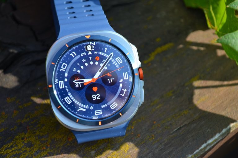 Galaxy Watch Ultra e o încercare de a aduce o experiență Ultra pe platforma Adroid wearOS. Reușită? Aflați răspunsul în cele ce urmează!