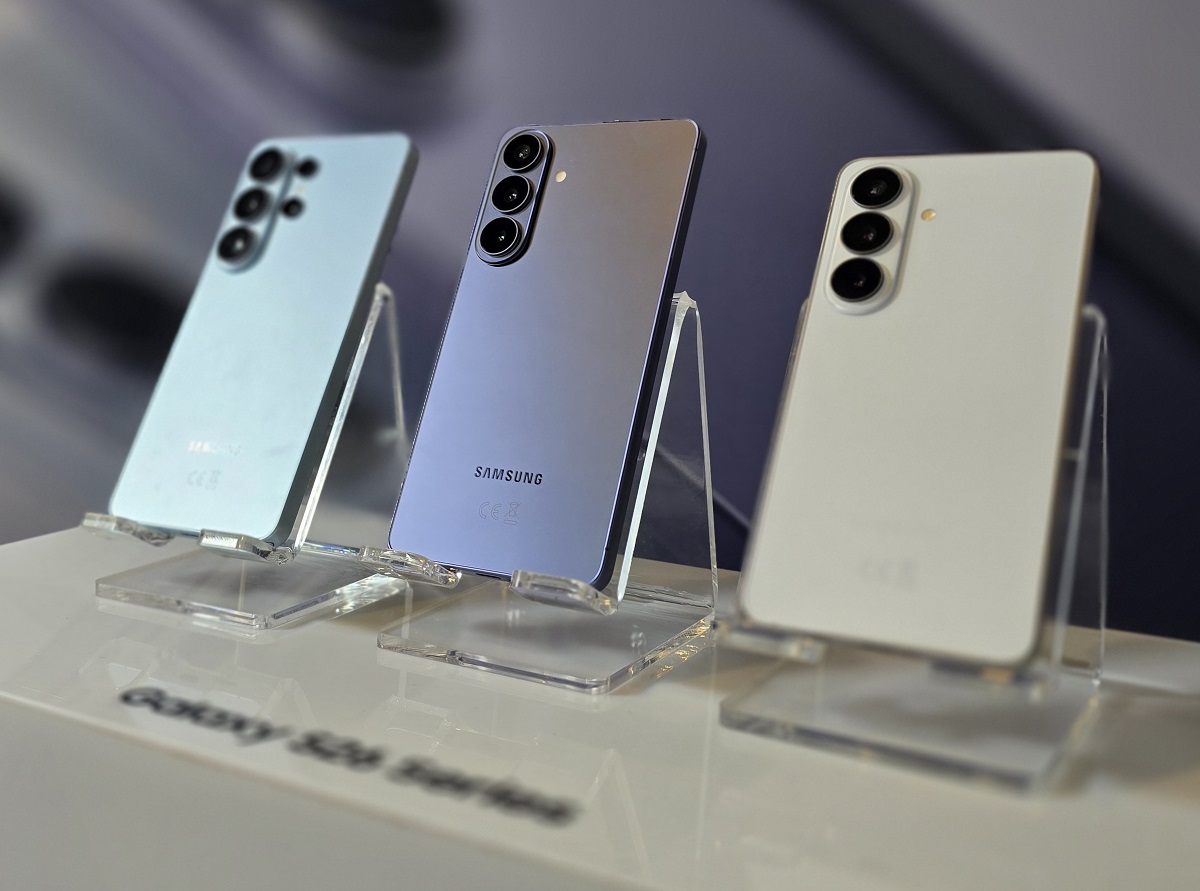 Samsung Galaxy S26 Ultra lansat oficial cu Display Privacy