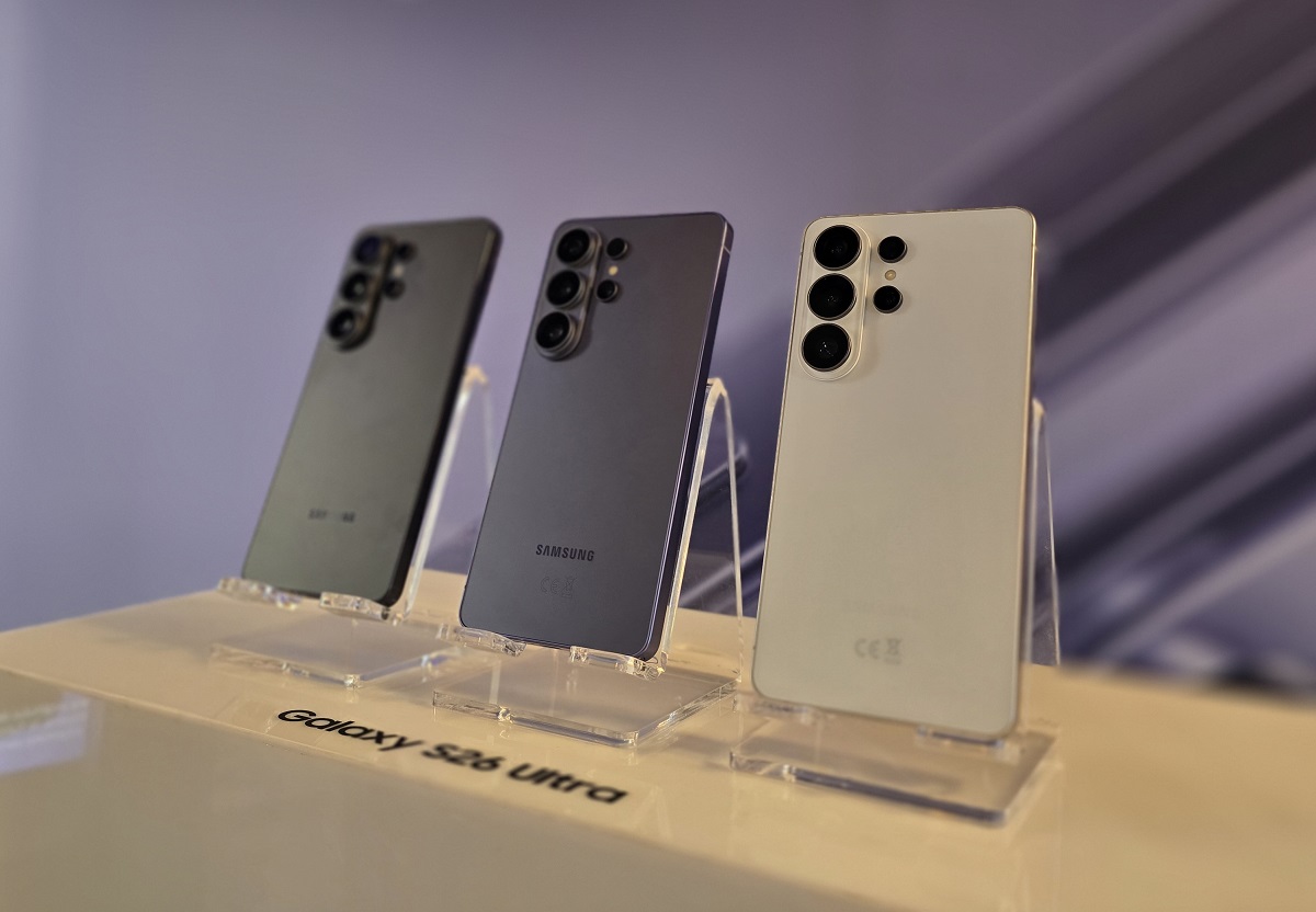 Samsung Galaxy S26 Ultra lansat oficial cu Display Privacy