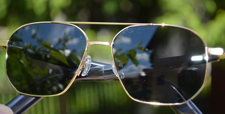 Am testat ochelarii audio inteligenți Aviator din seria Mijia de la Xiaomi ca sa pot să vă spun care e treaba cu ei. Aflați în cele ce urmează ce pot face și dacă merită banii.