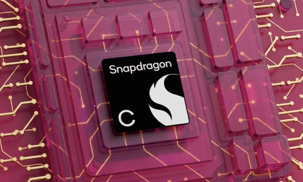 Qualcomm a prezentat azi SoC-ul Snapdragon C, construit pentru a oferi autonomie de aproape o zi pentru sistemele Windows 11 de sub 300 USD.